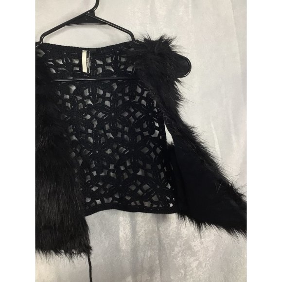 Women's Top Shop Faux Fur Open Knit Black Vest Tie Bottom Small - Picture 7 of 8